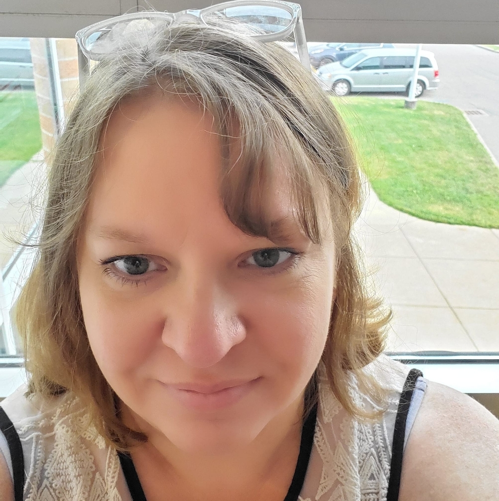 Meet your Posher, Angie